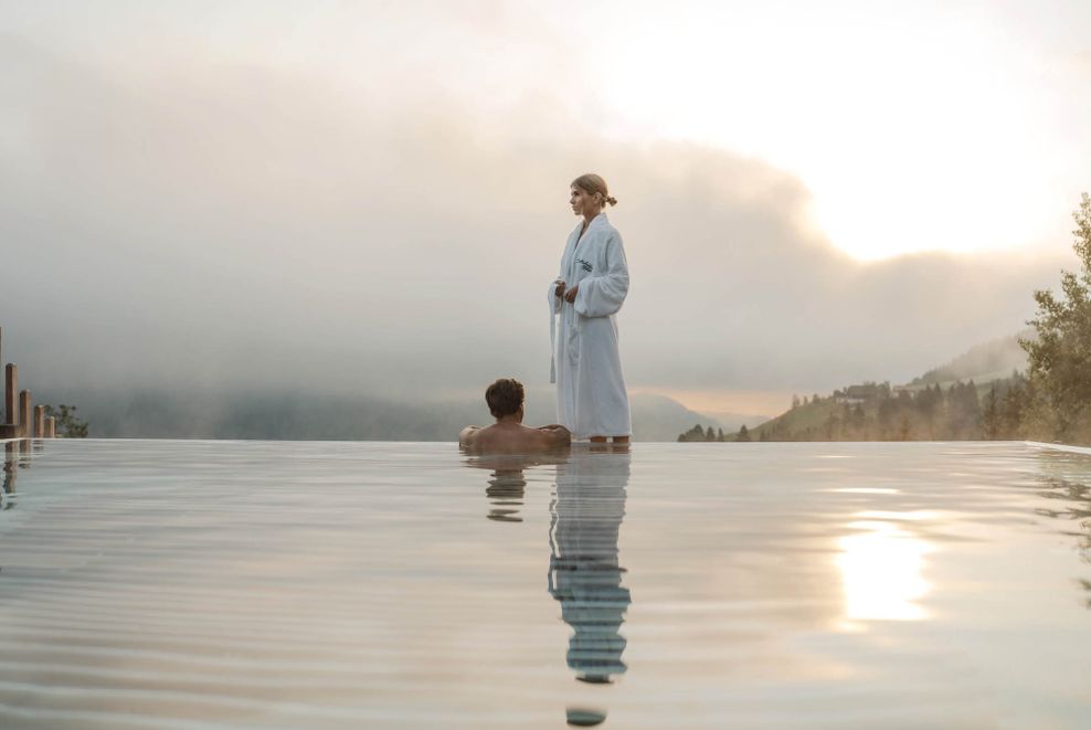 Unzählige Whirl-, Schwimm- und Relax-Attraktionen machen das Höflehner zu einem Wellness-Eldorado für Natur- und Spa-Enthusiasten.