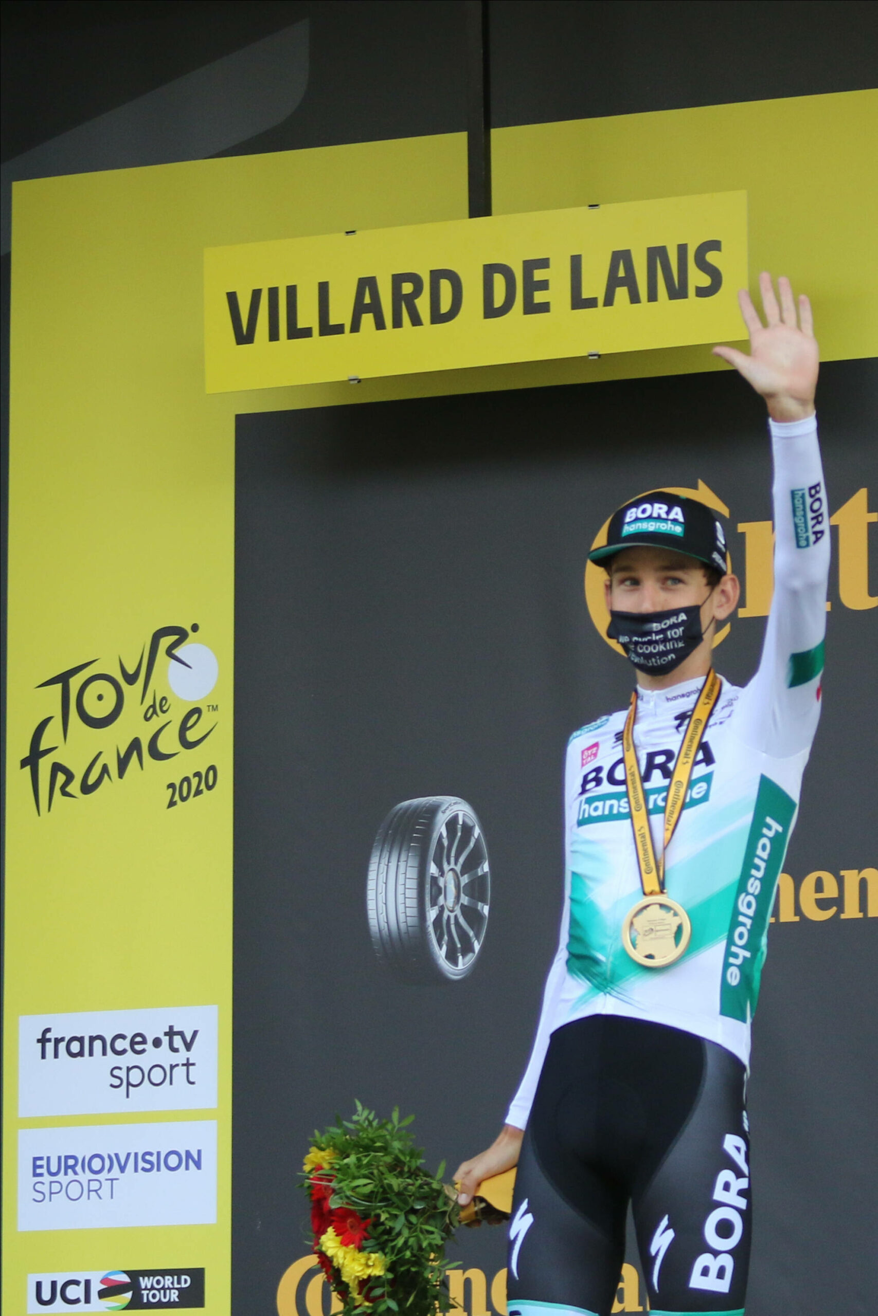 Lennard Kämna mit Maske bei der Tour de France 2020