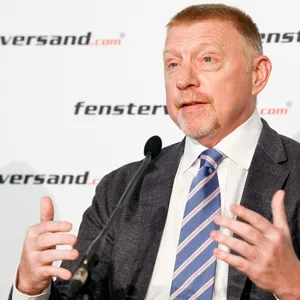 Boris Becker bei einer Pressekonferenz
