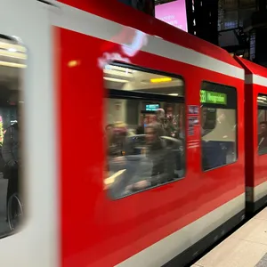 Anstatt am oberirdischen Hauptbahnhof sollen die S-Bahnen in Zukunft im neuen Tunnel halten.