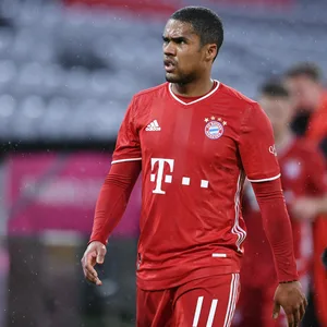Douglas Costa im Trikot des FC Bayern München