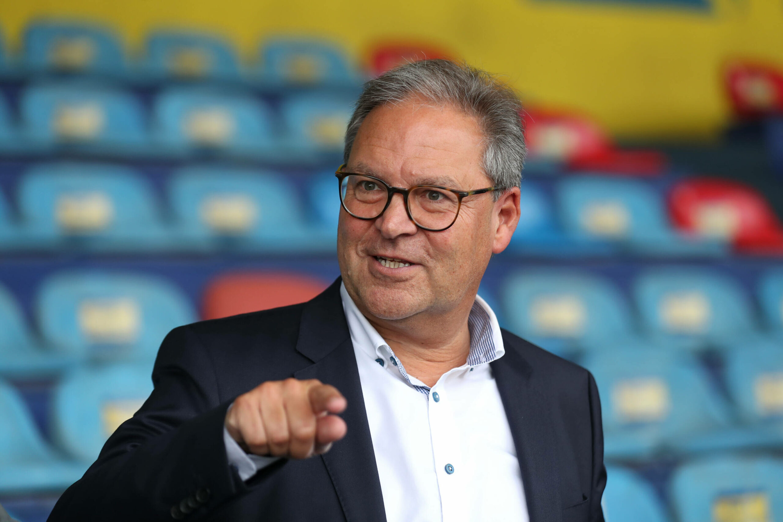 DFB-Vizepräsident Hermann Winkler äußerte sich kritisch zum Selenskyj-Besuch.
