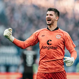 St. Pauli-Torwart Nikola Vasilj fühlt sich in der Form seines Lebens.
