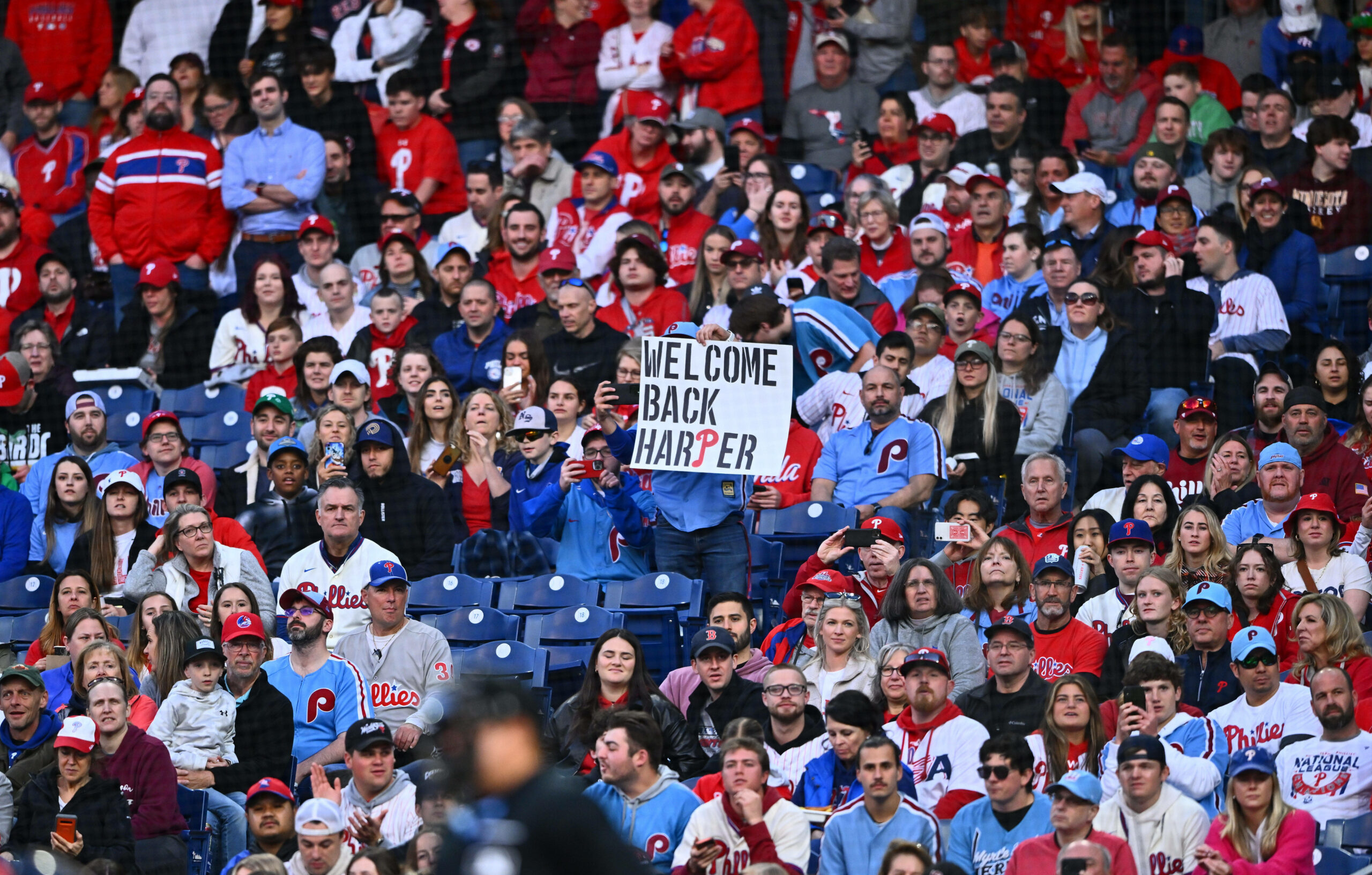 Baseball-Fans bei Philadelphia Phillies gegen Boston Red Sox