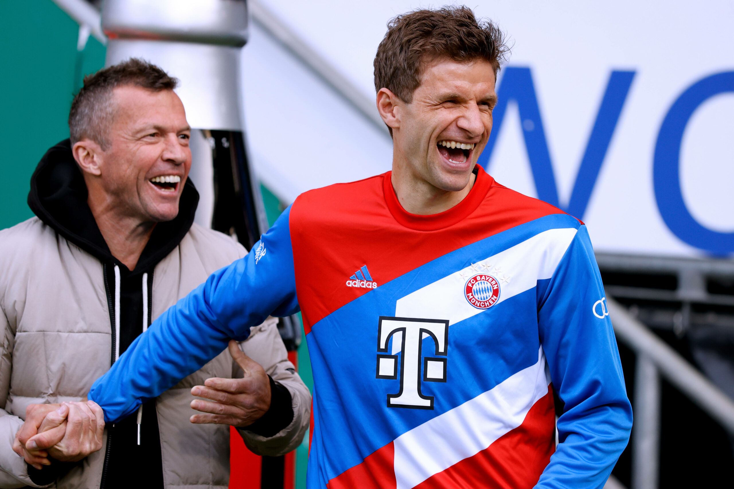Müller und Matthäus lachen gemeinsam