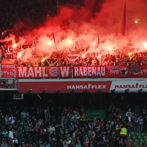 Pyro im Gästeblock in Bremen