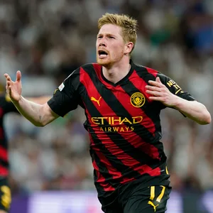 Kevin De Bruyne jubelt über seinen Ausgleich für Manchester City bei Real Madrid.