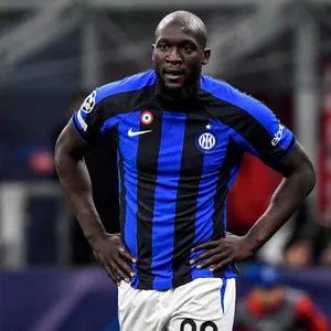Inter-Star Romelu Lukaku mit den Händen in den Hüften