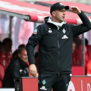 Ole Werner bei Werder Bremen Spiel