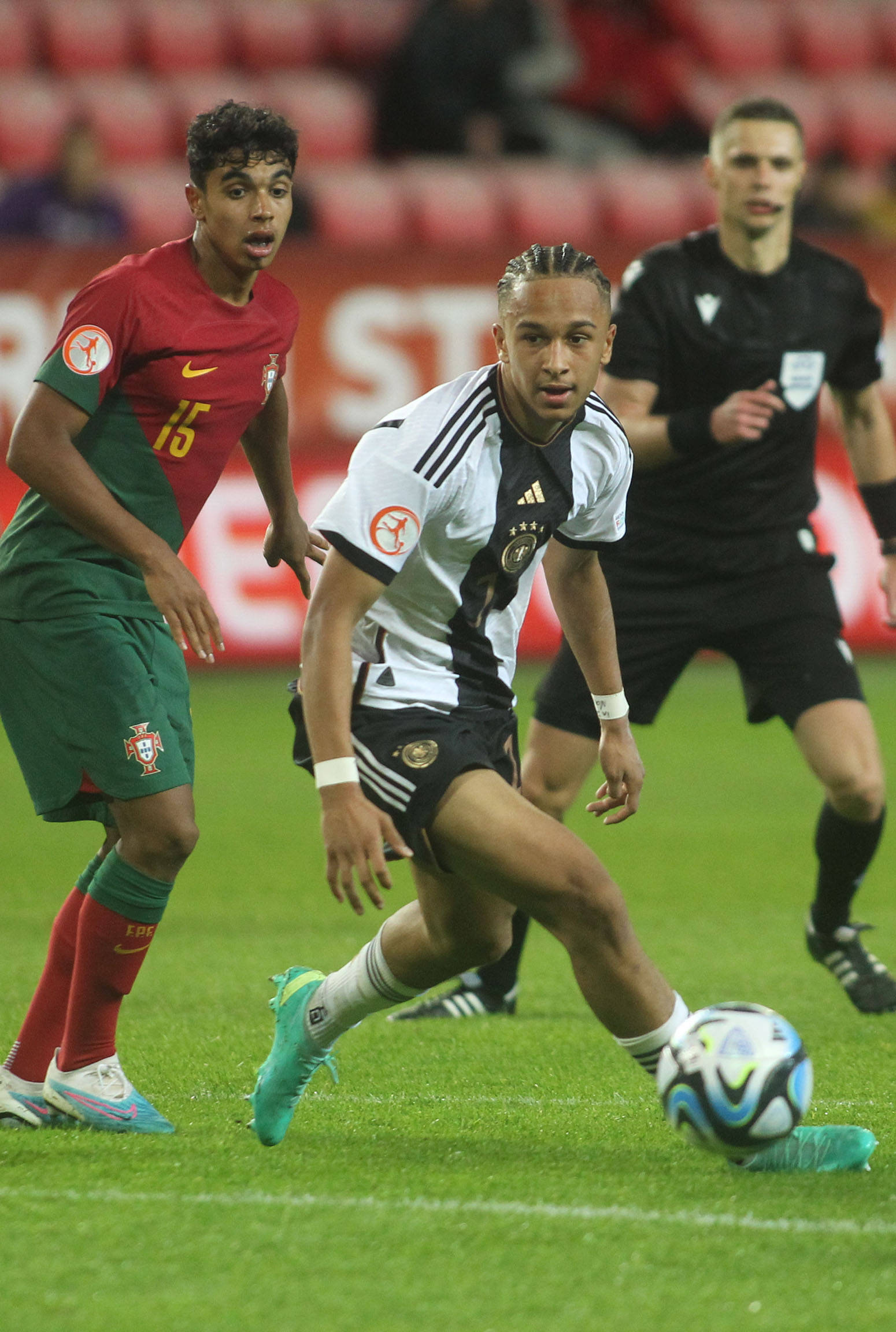 Eric da Silva Moreira kam bei der U17-EM in Ungarn bisher in allen drei Spielen zum Einsatz.
