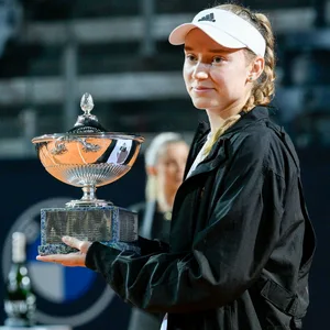 Elena Rybakina nach ihrem Turniersieg in Rom