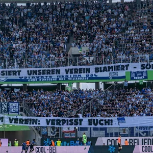 Gästeblock in Wolfsburg gefüllt mit Hertha-Fans