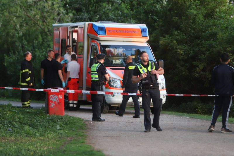 Kind stürtzt in Elbe – Notarzt reanimiert