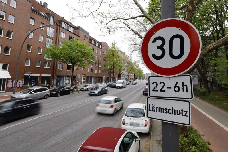 Holstenstraße Tempo 30 nachts