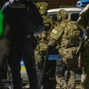 Im Norden: Mann erschießt rau und tötet sich dann selbst