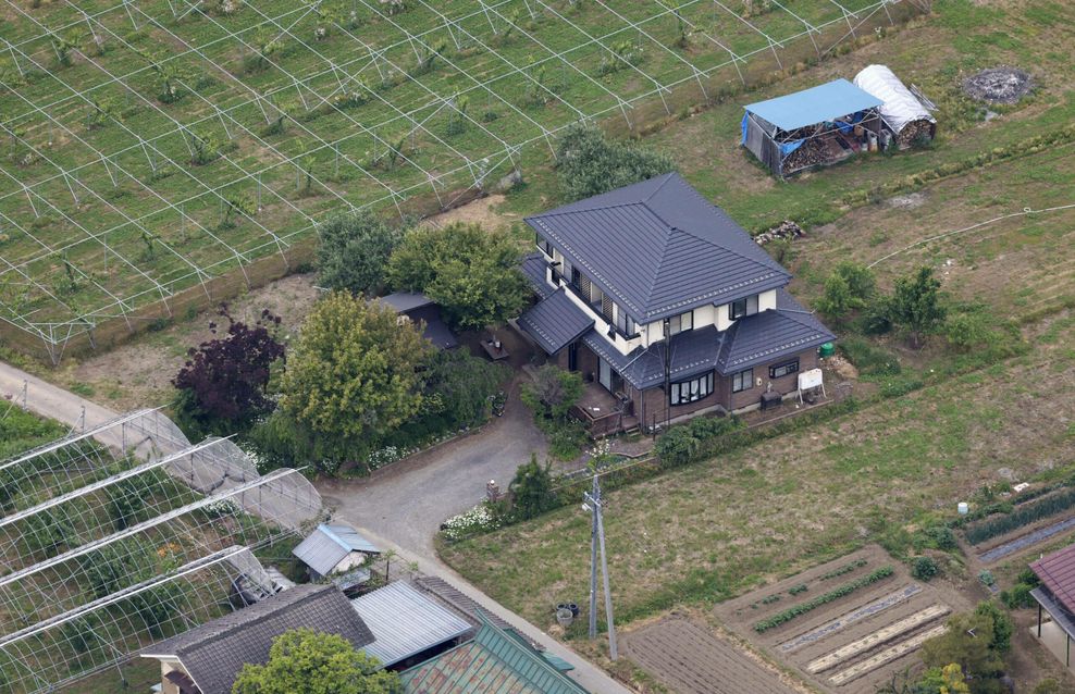 In diesem Haus in der japanischen Präfektur Nagano hatte sich der mutmaßliche Täter verschanzt.