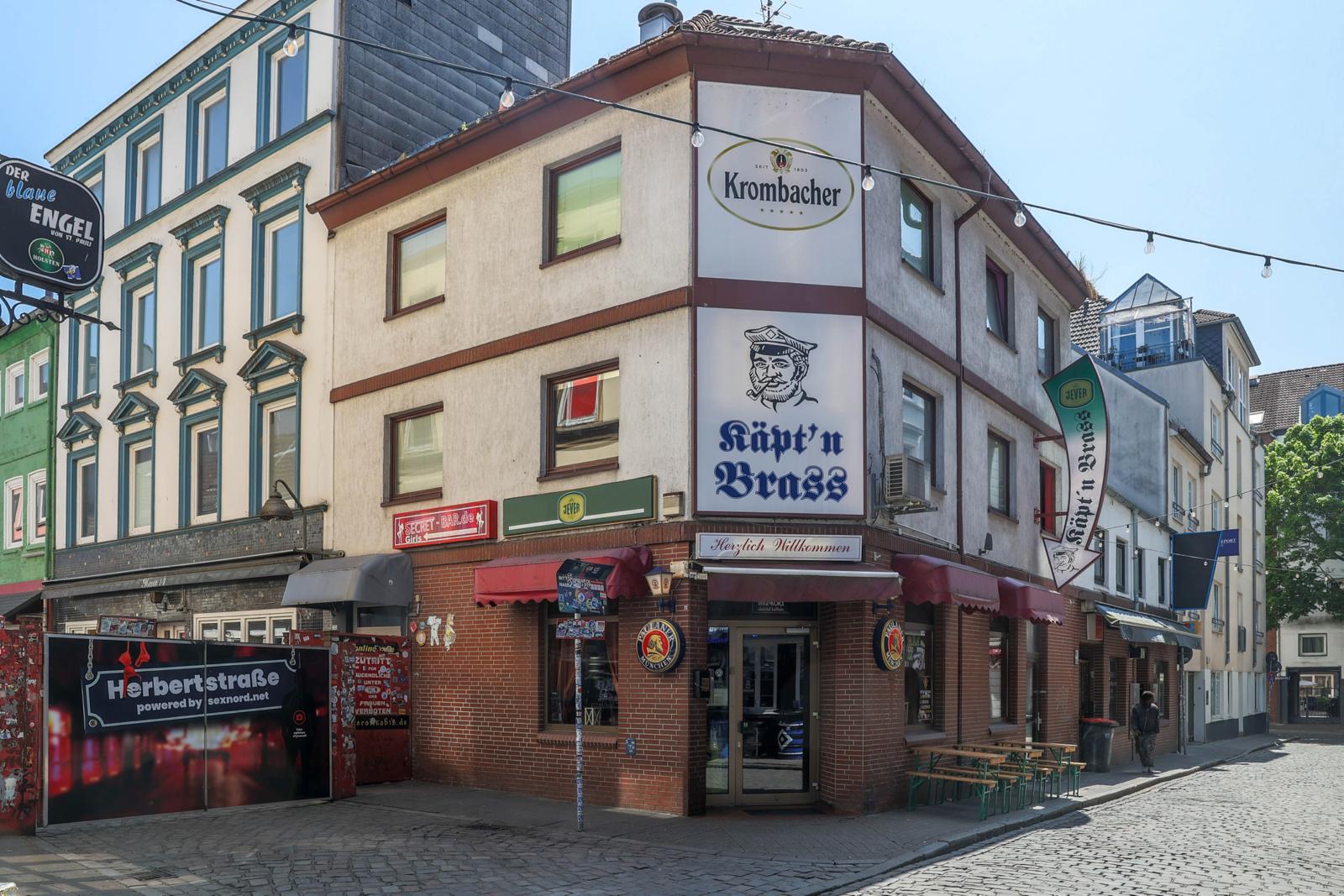 Die zwei angebotenen Gebäude an der Herbertstraße sind miteinander verbunden.