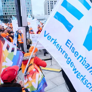 Die Gewerkschaft EVG will wieder streiken – hat aber am Dienstag noch nicht verraten, wann genau. (Archivbild)