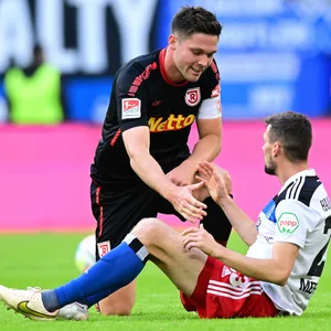 Hilft Regensburgs Andreas Albers am Sonntag Jonas Meffert und dem HSV?