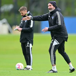 Tim Walter beim HSV-Training