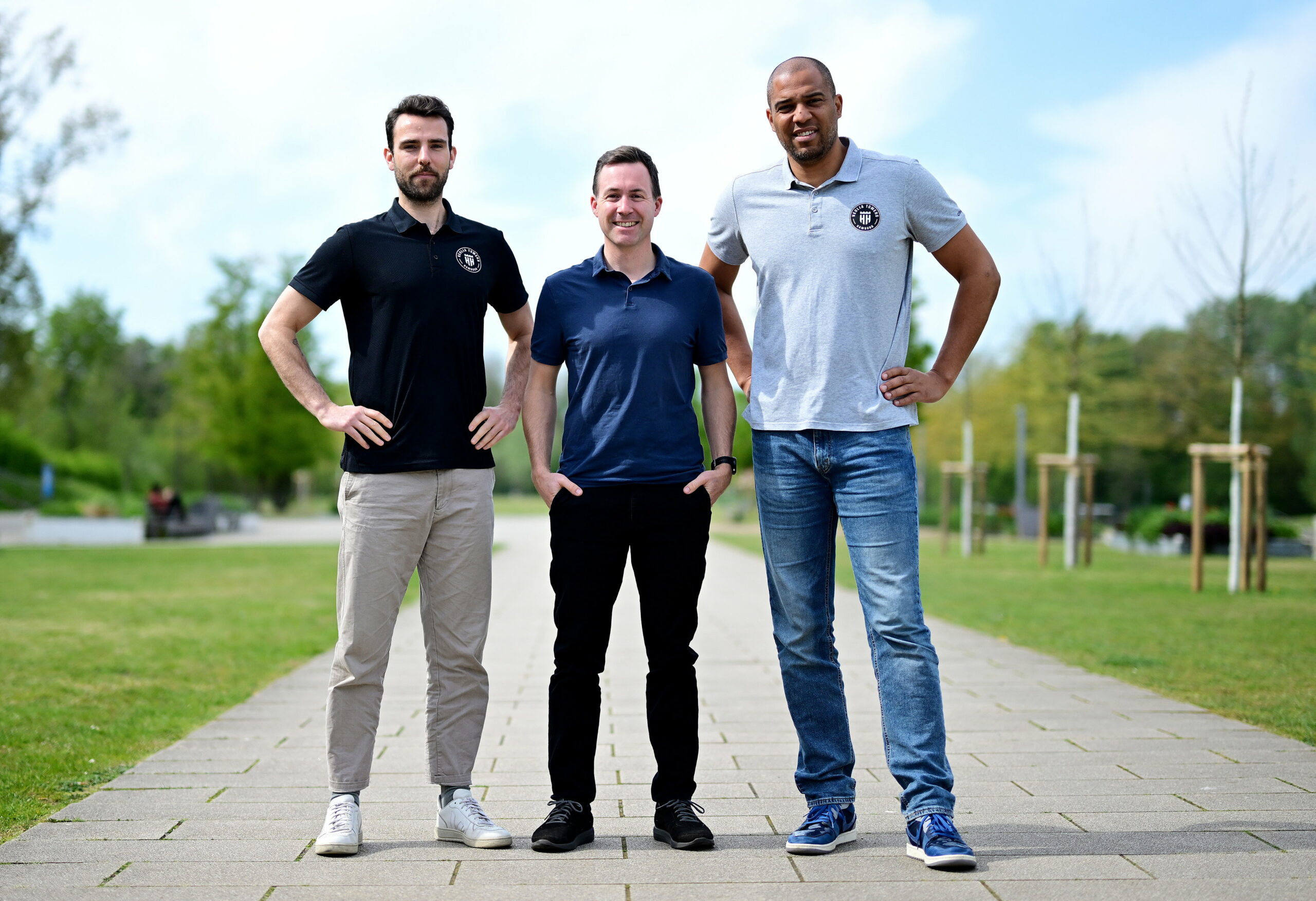 Trainer Benka Barloschky, Geschäftsführer Jan Fischer und Marvin Willoughby (Geschaeftsführer und Sportlicher Leiter) planen die Towers-Zukunft.