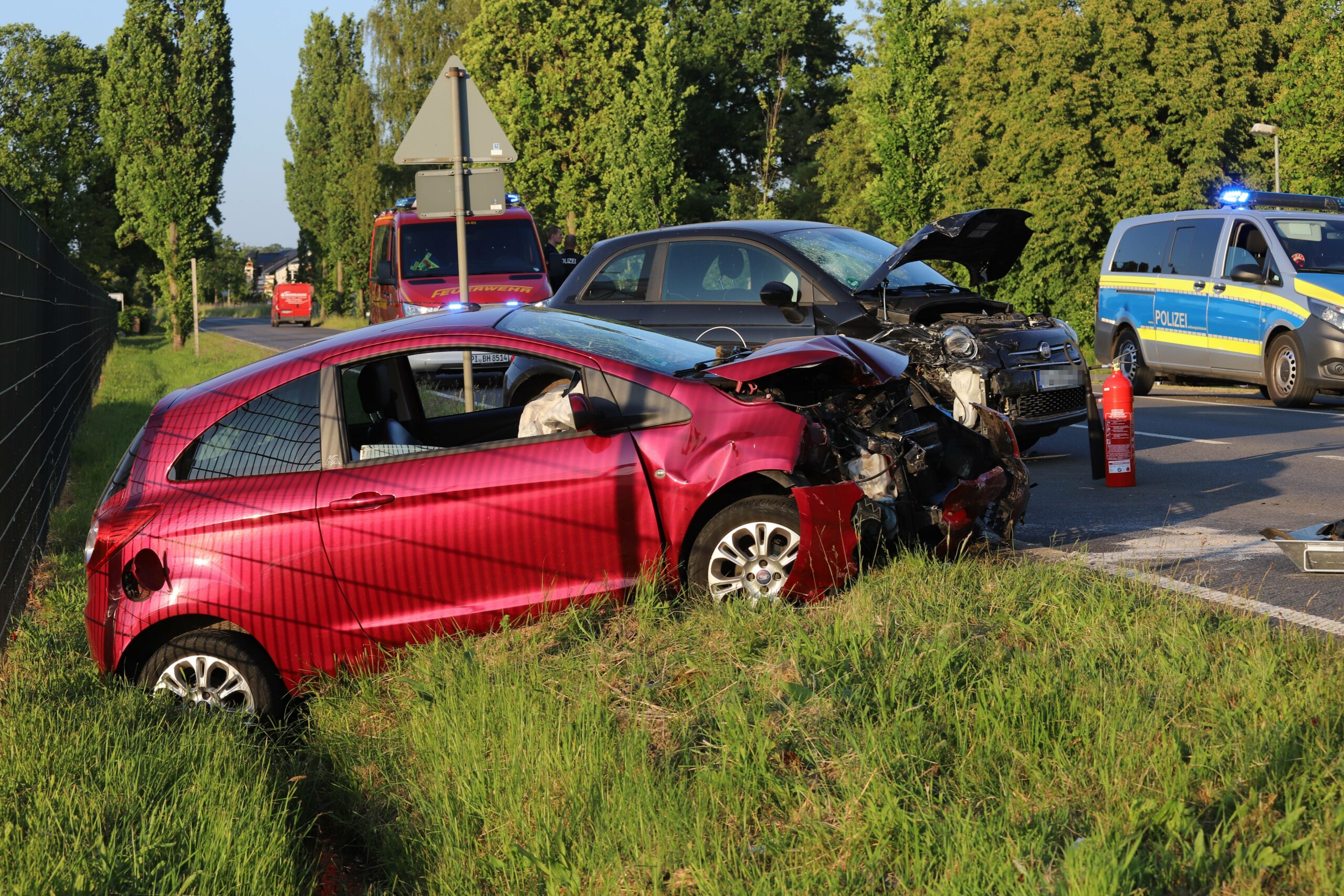 Die zwei am Unfall beteiligten Fahrzeuge.