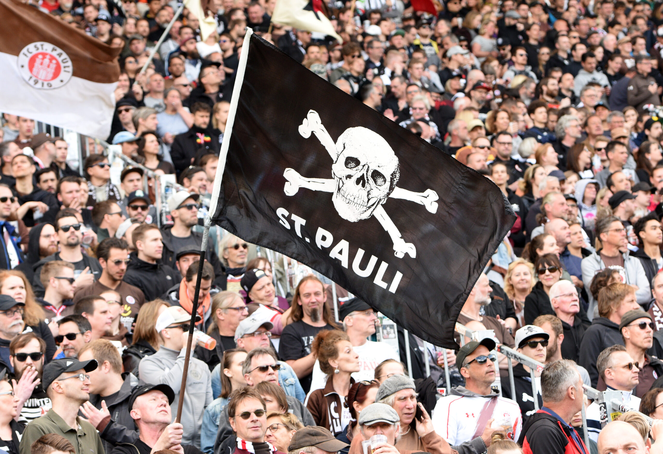 Fans des FC St. Pauli (Symbolbild).