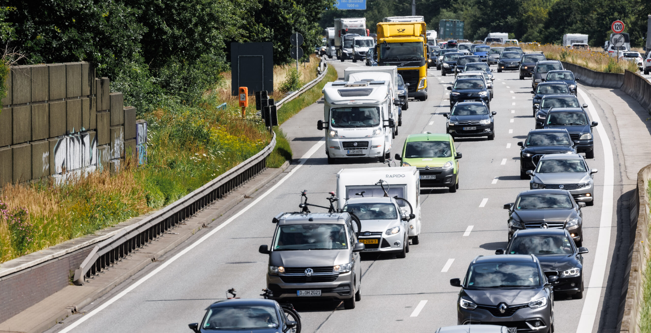 Stau auf der A1