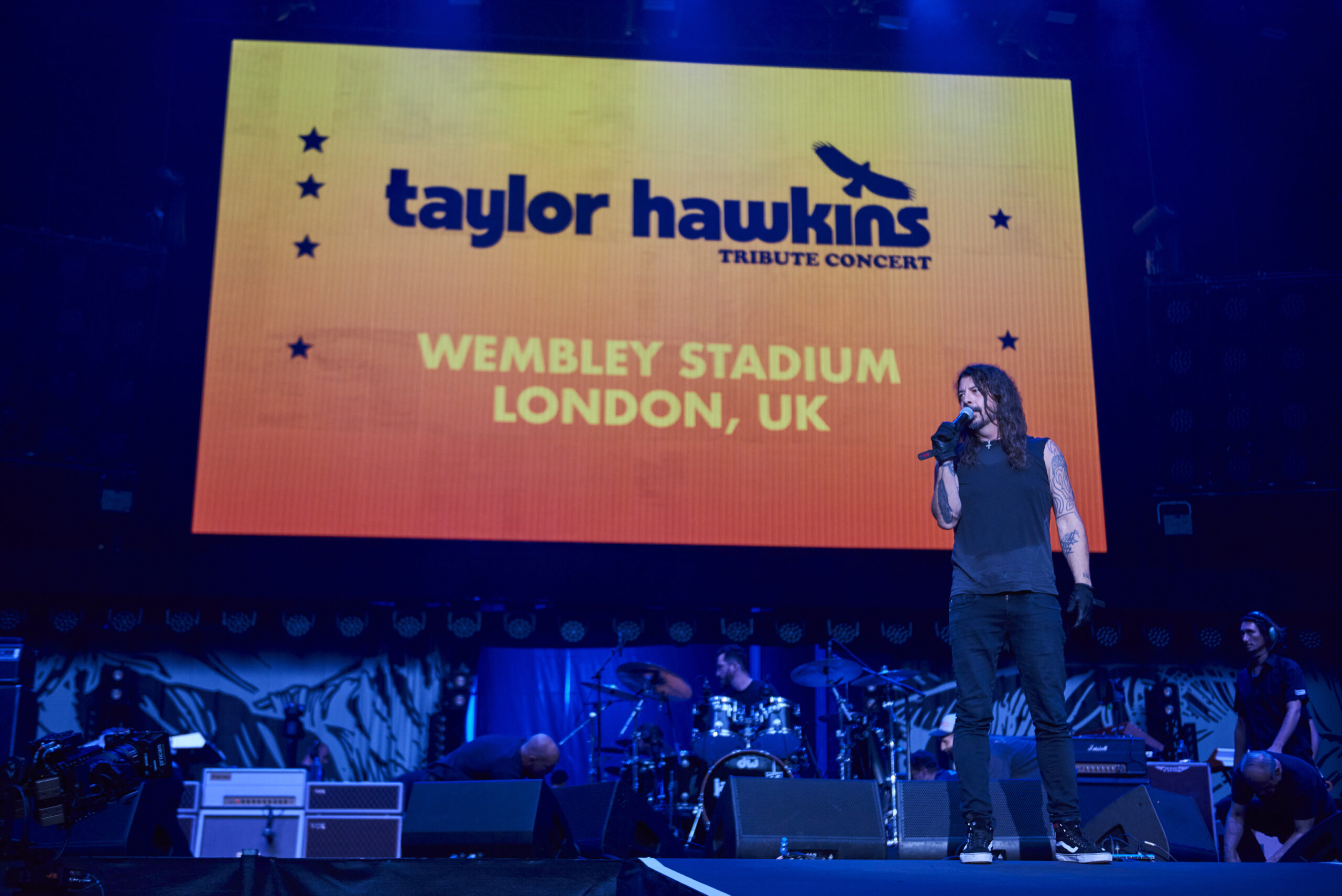 Dave Grohl beim Gedenkkonzert für den verstorbenen Drummer Taylor Hawkins im Wembley-Stadion.