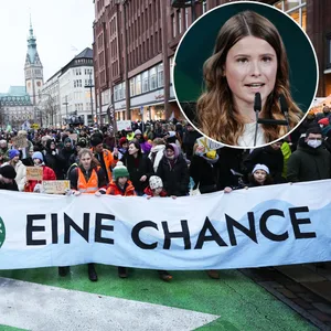 Anhänger der Klimabewegung Fridays for Future demonstrieren heute in der City. Auch Luisa Neubauer soll eine Rede halten (Archivbild).
