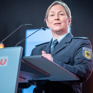 Claudia Pechstein CDU Uniform