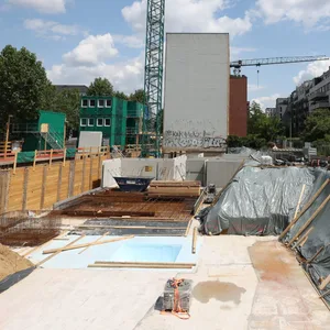 In Berlin ist bei Bauarbeiten ein Fluchttunnel aus DDR-Zeiten entdeckt worden.