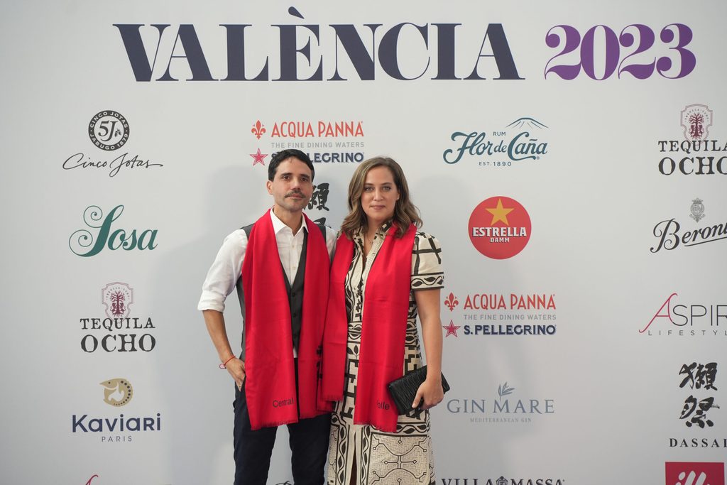 Virgilio Martinez und Pia Leon, Chefköche des Restaurants Central aus Lima, während der Gala „The World's 50 Best Restaurants“ im Palau de Les Arts.