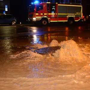 Die Sophienstraße in Reinbek hat es erwischt: Sie stand in der Nacht zu Mittwoch unter Wasser.