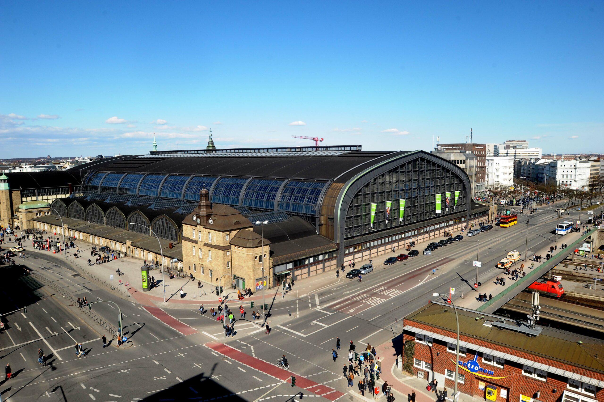 Alarm im Hauptbahnhof – Fahrgäste sollen das gebäude verlassen