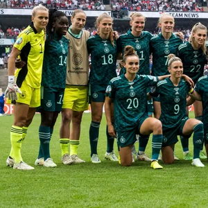 DFB-Frauen beim Teamfoto