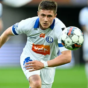Alessio Castro-Montes könnte nächste Saison für Gent Conference League spielen - oder für den HSV.