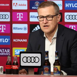 Bayern-Vorstandsvorsitzender Jan-Christian Dreesen weißt Kritik an seiner Person zurück