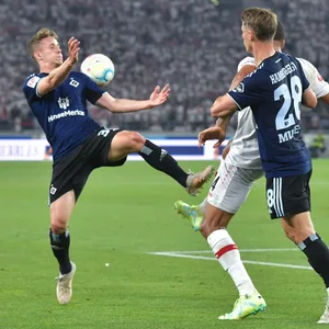 Anssi Suhonen foult Josha Vagnoman und sieht Rot