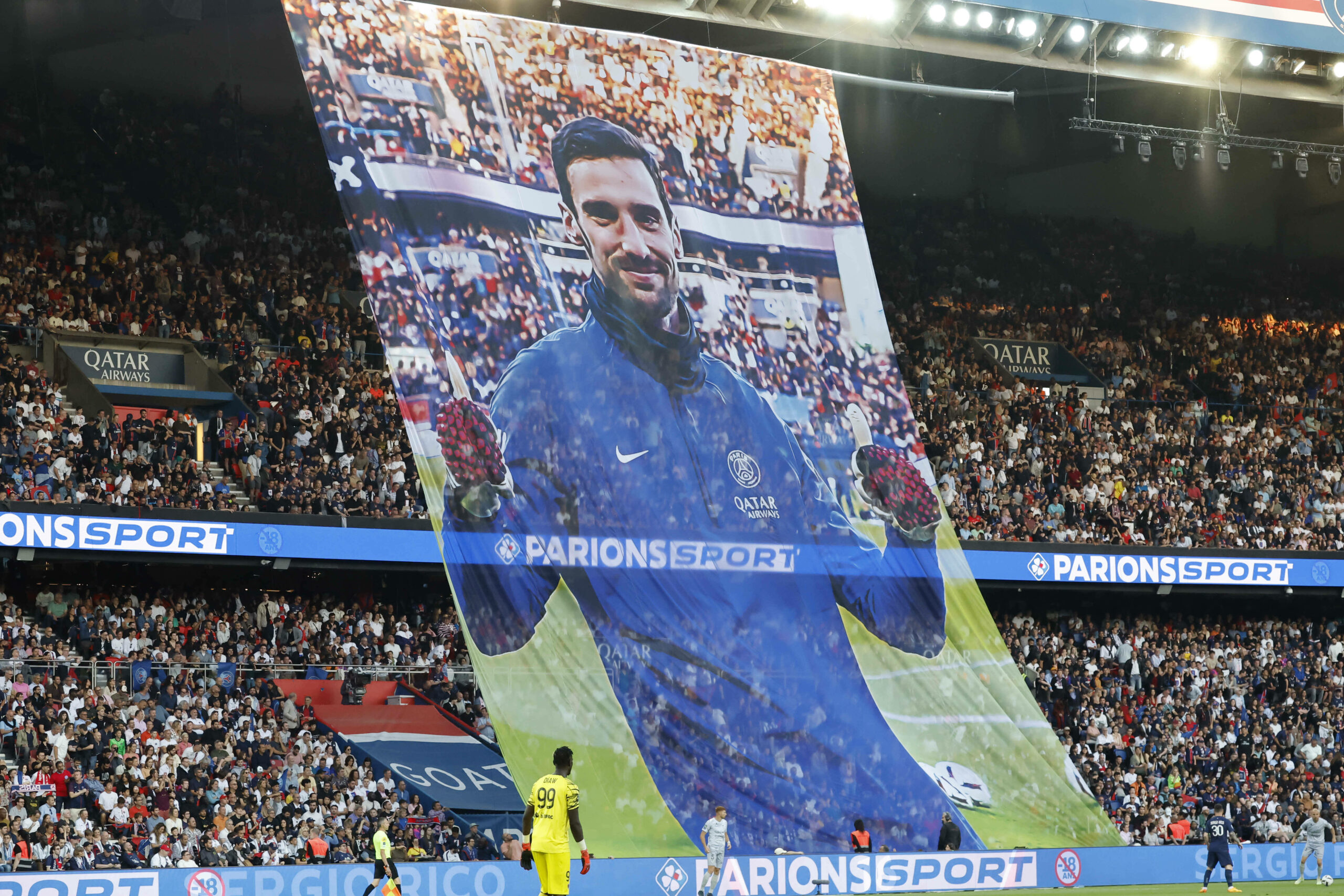 Ein Bild von Sergio Rico im Stadion von Paris St. Germain.