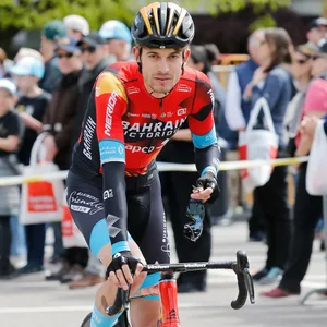 Gino Mäder auf dem Fahrrad