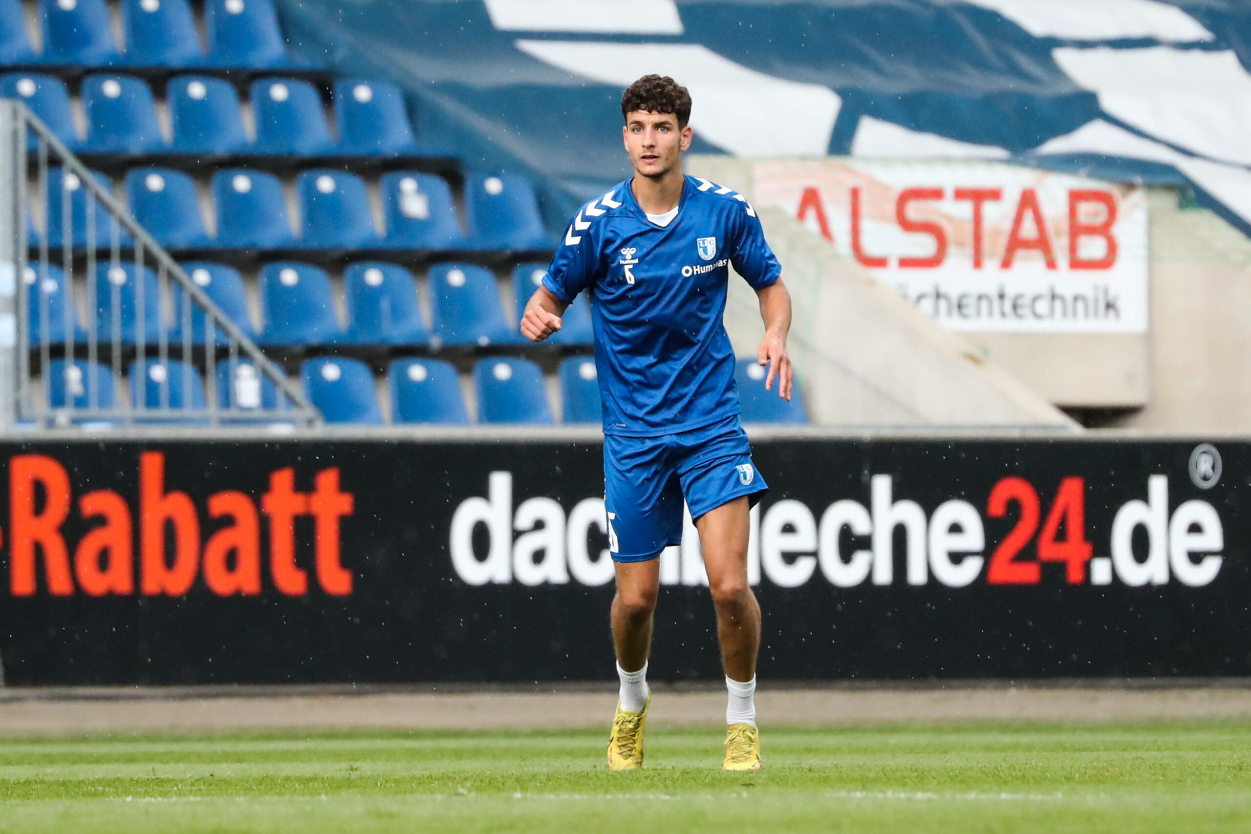 Daniel Elfadli im Training des 1. FC Magdeburg