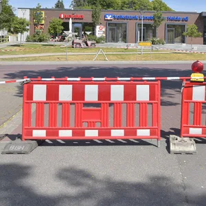 Die Ortsdurchfahrt ist nach dem Vorfall gesperrt worden.