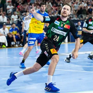Michael Damgaard feiert ein Tor des SC Magdeburg