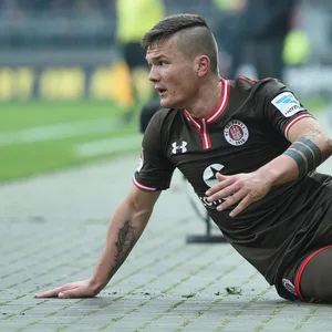 Nico Empen im St. Pauli-Trikot im Dezember 2016