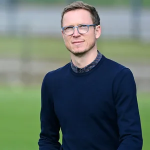 Michael Mutzel lächelt
