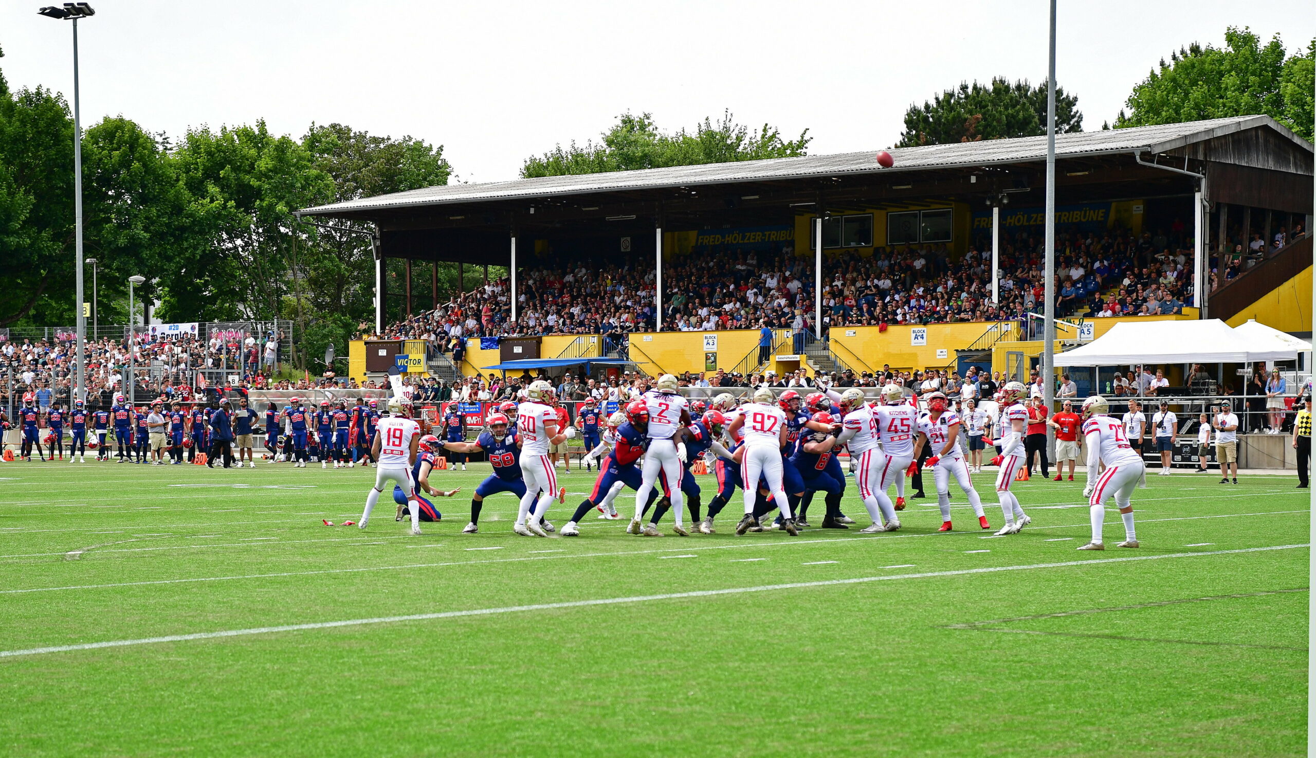 Spiel der Sea Devils im Stadion Hoheluft.