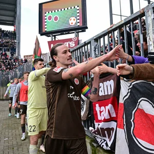 Jackson Irvine ist bei den St. Pauli-Fans beliebt.