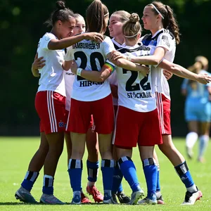 HSV-Frauen jubeln