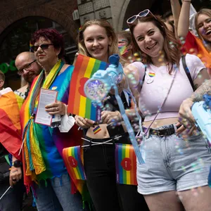 Während des CSD wird Hamburg zum bunten Party-Hotspot. Das sind die Highlights der Hamburg Pride 2023 (Archivbild aus dem vergangenen Jahr)
